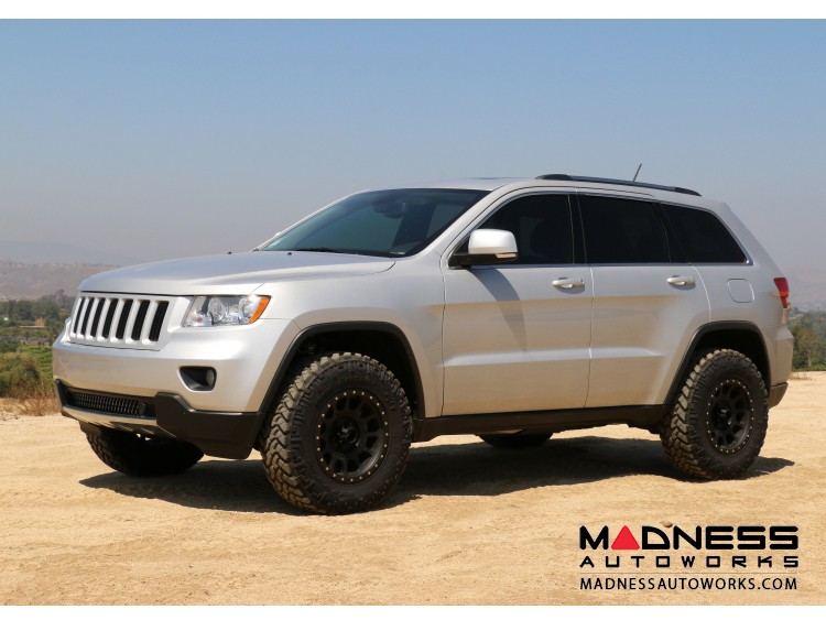 Jeep Grand Cherokee WK2 Suspension System Stage 1 02"